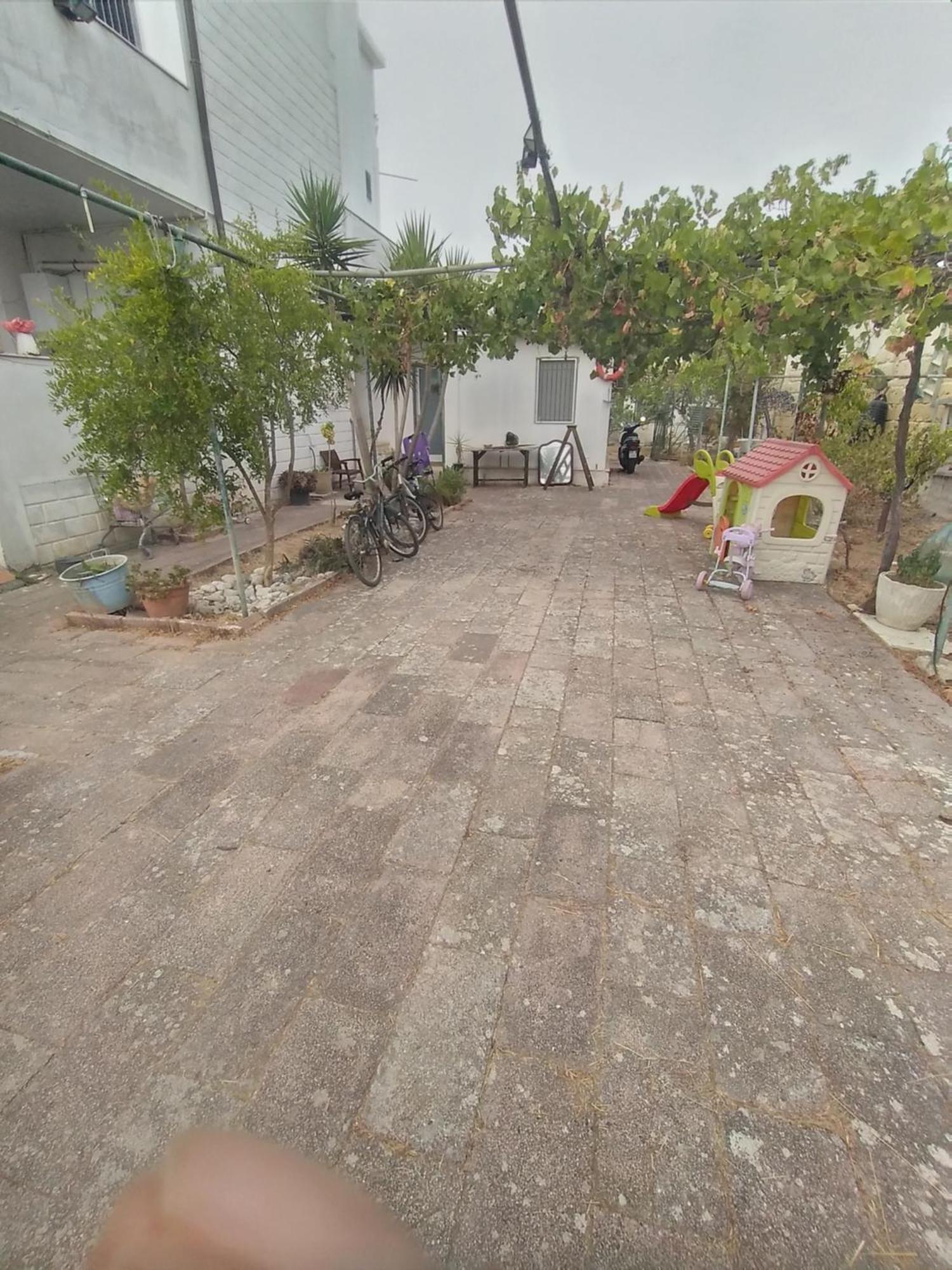 Villa Alma Bari Exteriör bild